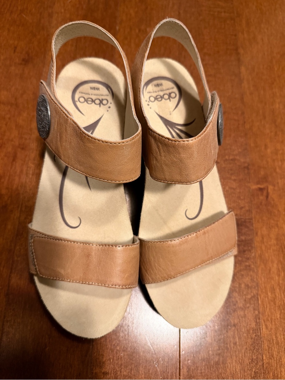 Abeo New Women's Cognac Leather Sandals - new never worn